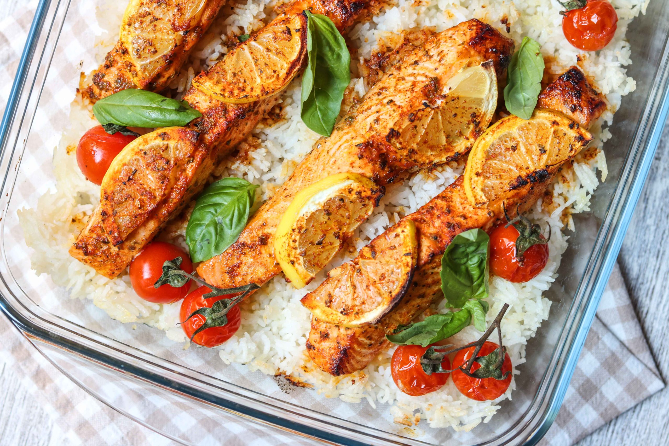 BAKED SALMON TRAY WITH RICE & TOMATOES